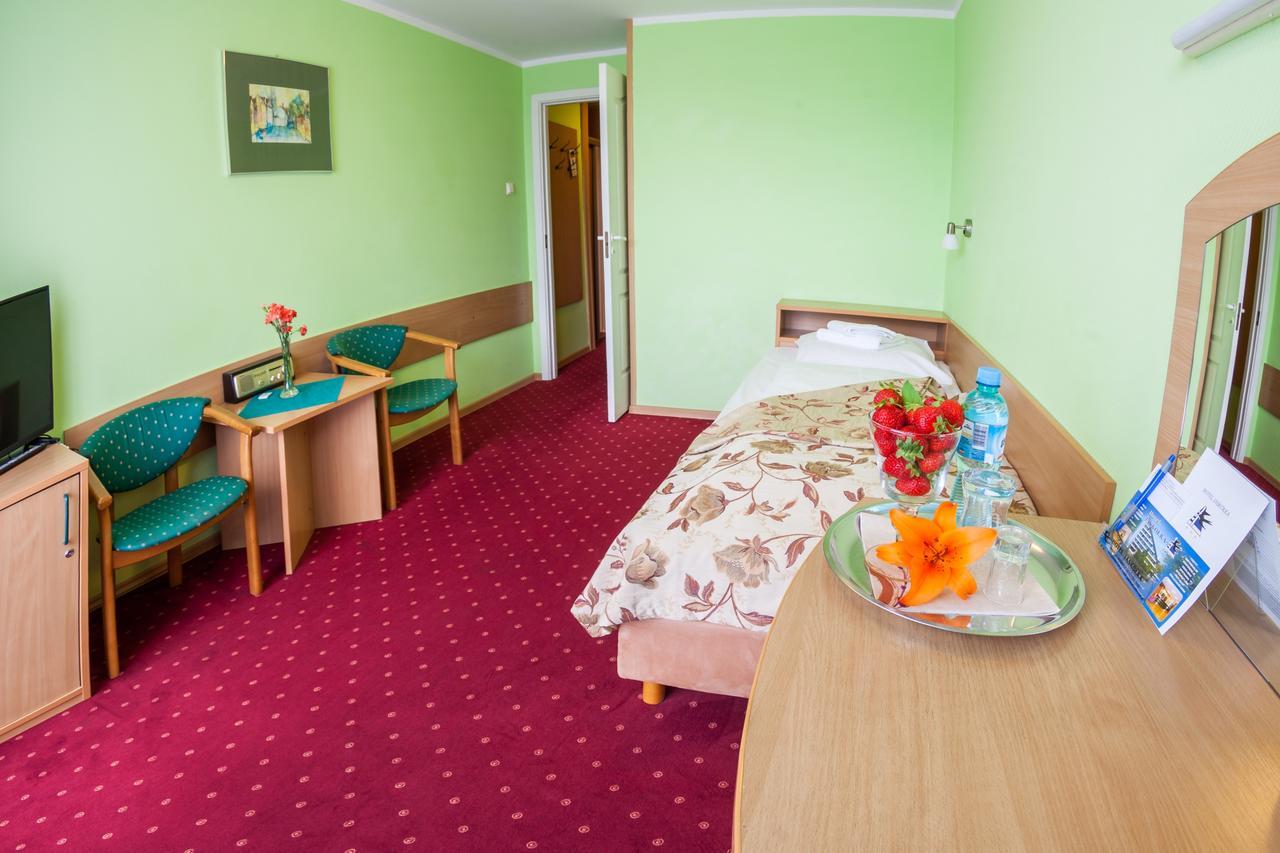 Hotel Jaskolka Ustroń Exterior foto